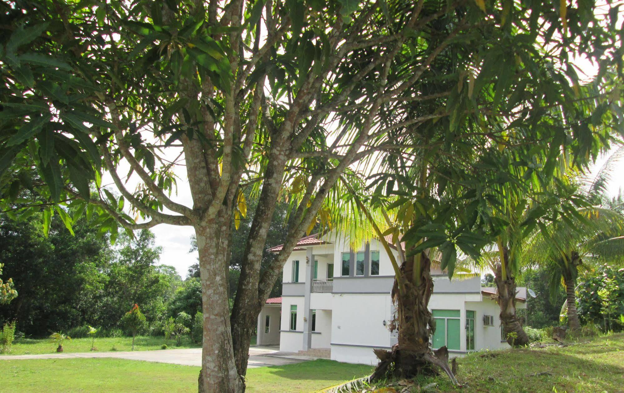 Villa Dadap Bandar Seri Begawan Exterior foto